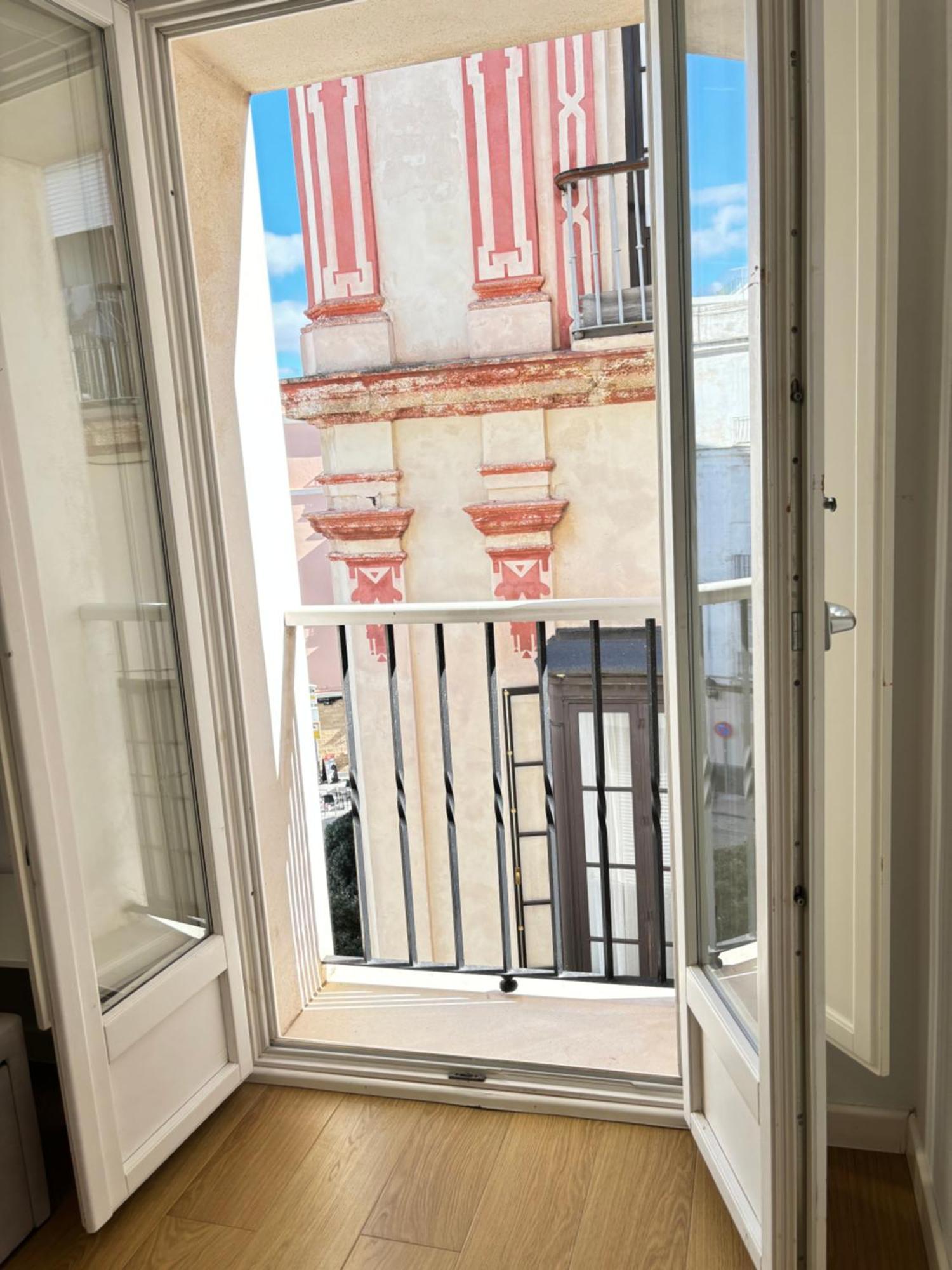 Luminoso Apartamento En El Centro De Cádiz Exteriör bild